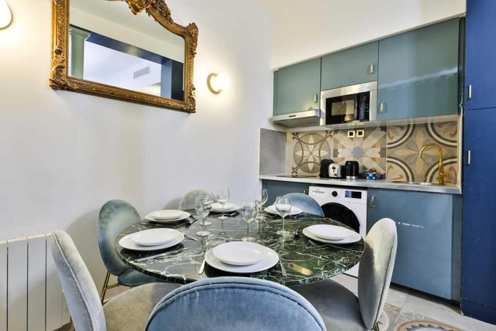 Lovely Loft With 2 Bedrooms Air Conditioned Appartamento *